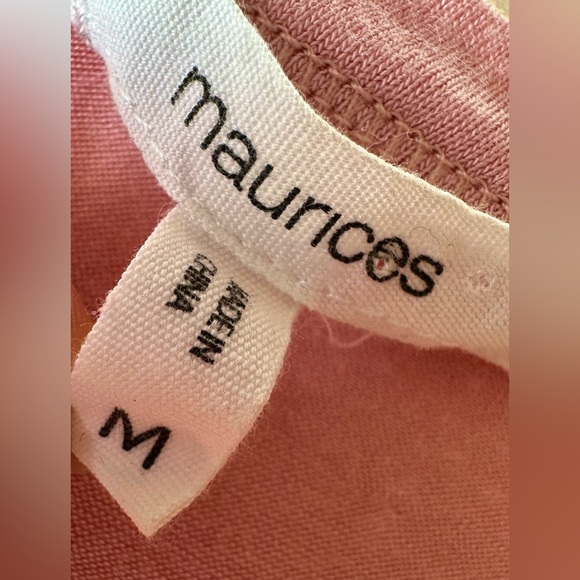 MAURICES Foral Lace Overlay Shortsleeved Blouse Size: Medium - Picture 7 of 8